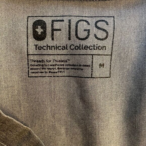Figs Technical Catrina Scrub Top Shirt Womens Medium Gray Pocket‎ V-Neck Stretch - Picture 3 of 6